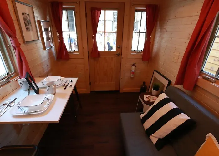 Valley Tiny House 18 Holiday park *