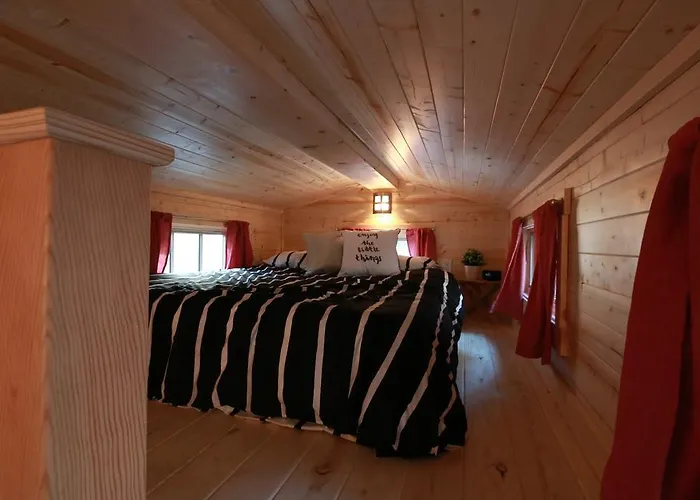 Valley Tiny House 18 Holiday park